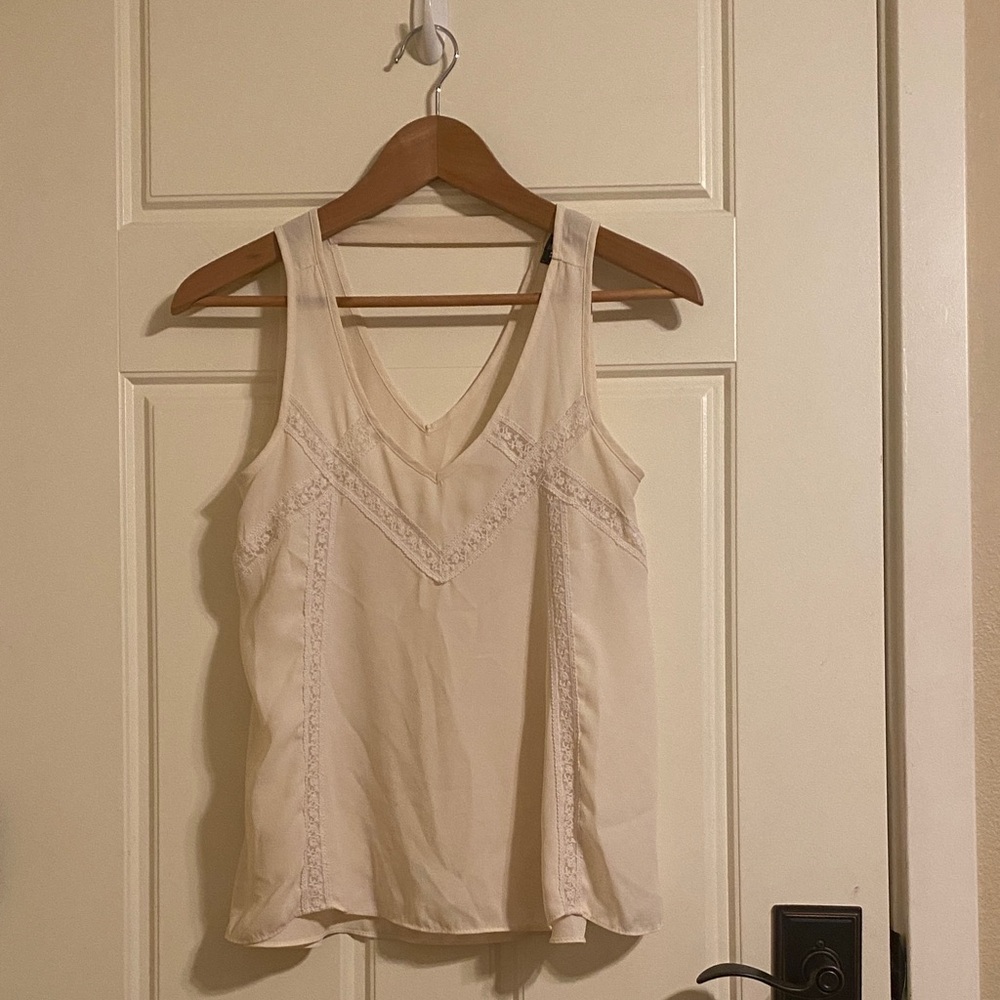 Monteau Cream V-Neck Sleeveless Camisole Tank